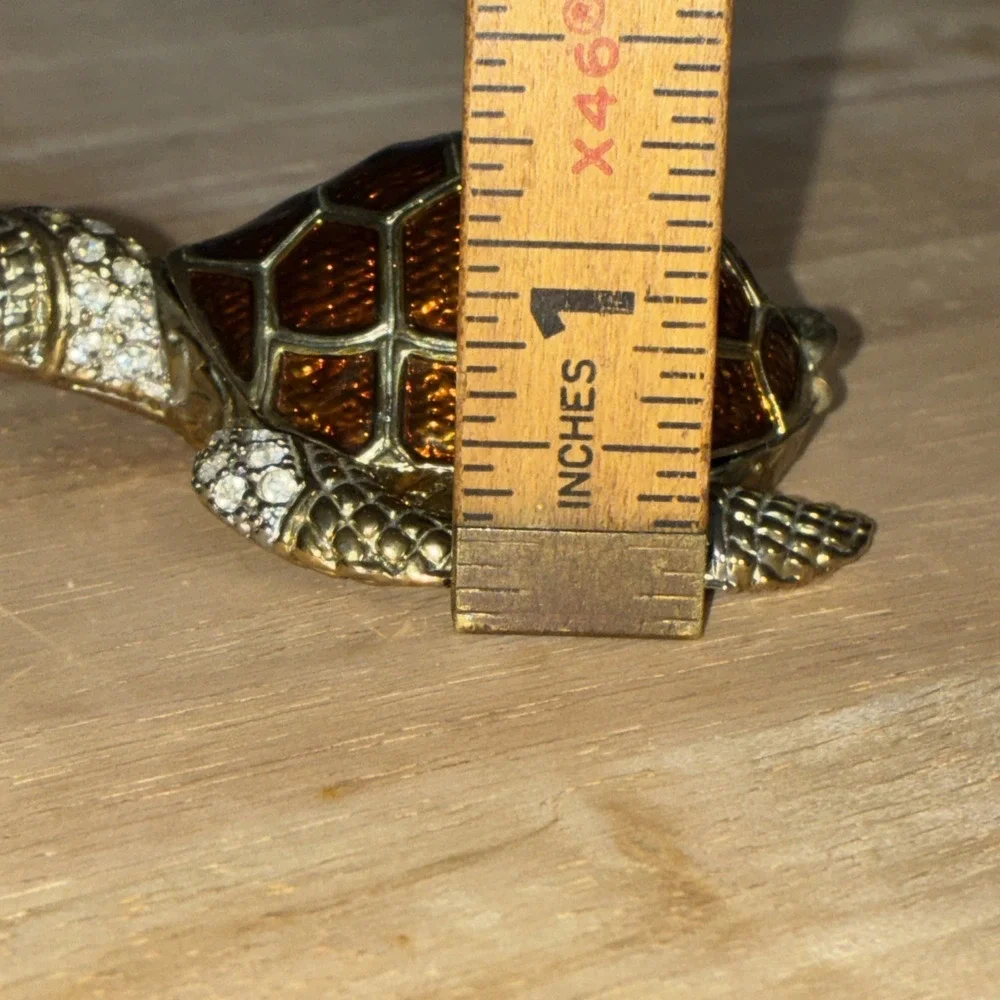 Brass Sea Turtle Trinket Box with Rhinestones Magnet Closure - Picture 5 of 12